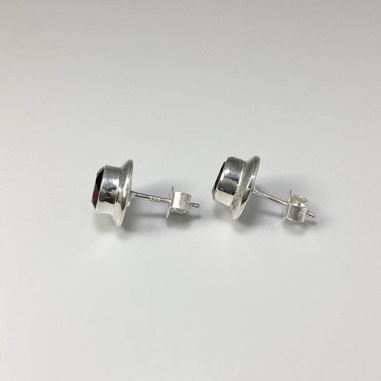 Garnet Stud Earrings - Rocks and Gems Canada