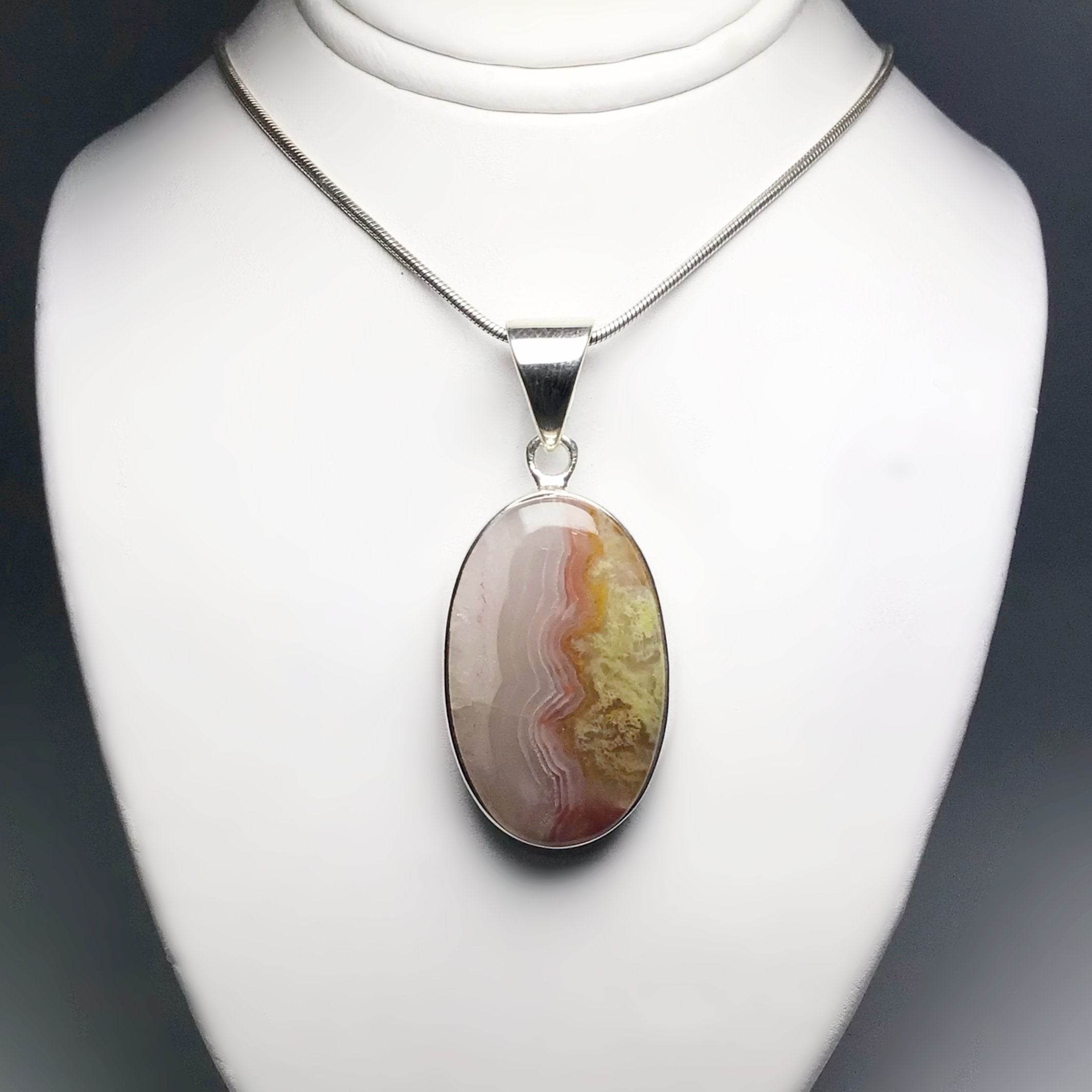 Laguna Agate Pendant - Rocks and Gems Canada