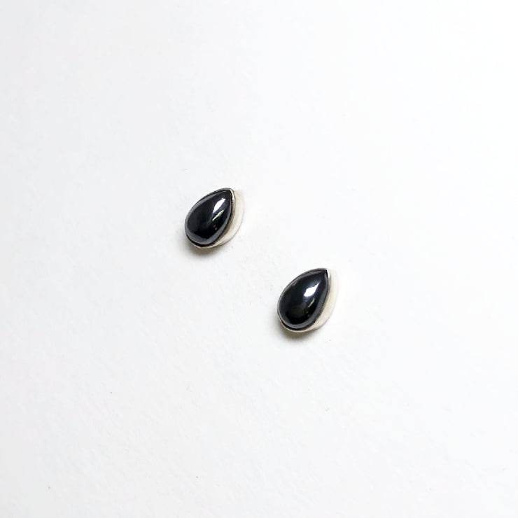 Hematite Stud Earrings - Rocks and Gems Canada