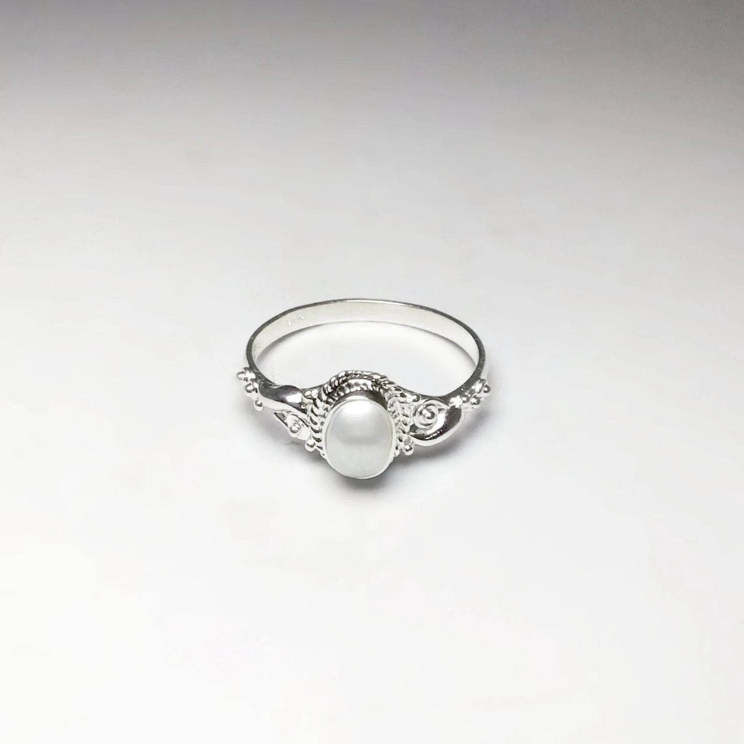 Freshwater Pearl Ring - Rocks and Gems Canada