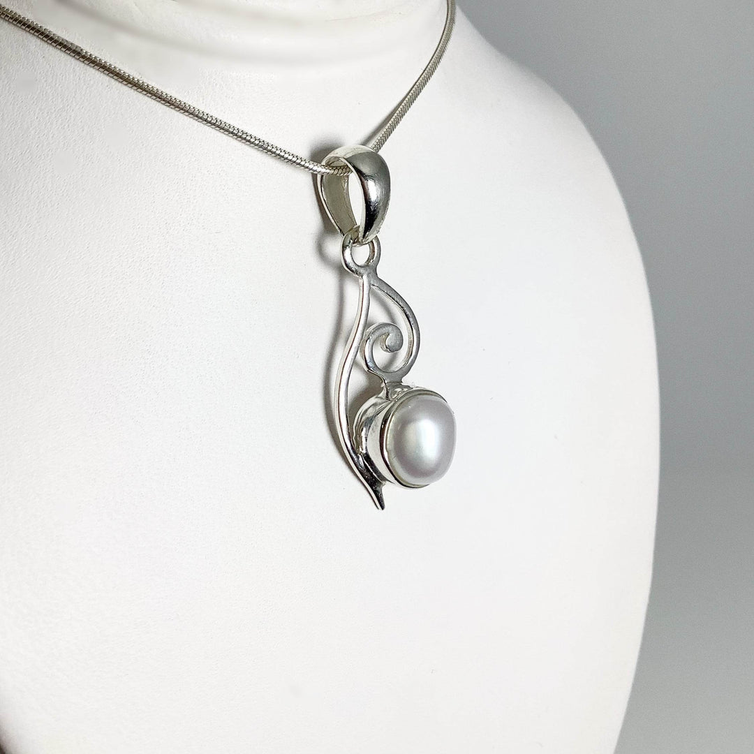 Pearl Pendant - Rocks and Gems Canada