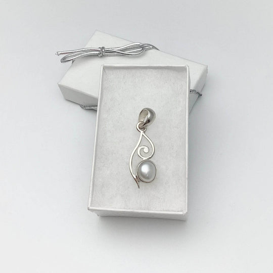 Pearl Pendant - Rocks and Gems Canada
