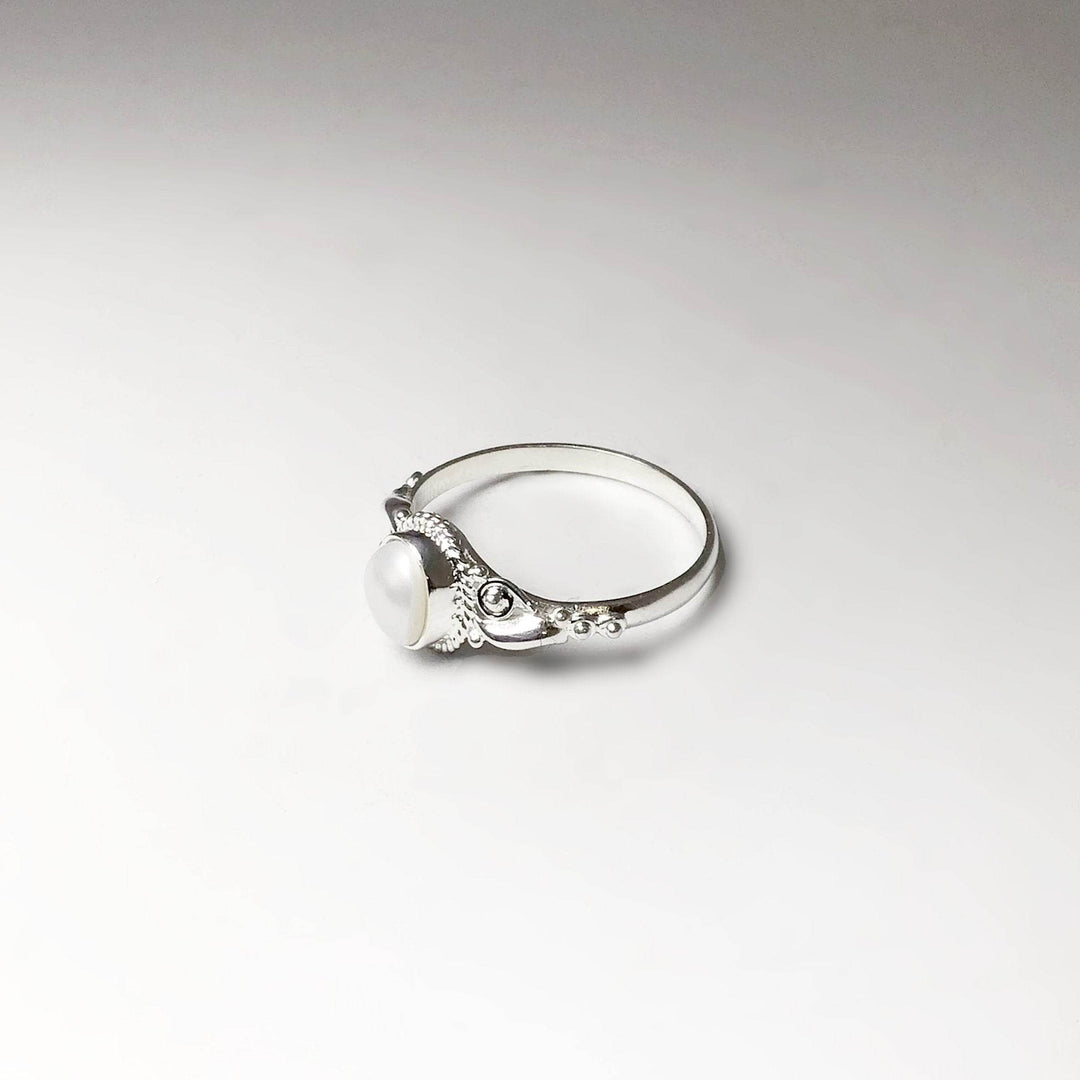 Freshwater Pearl Ring - Rocks and Gems Canada