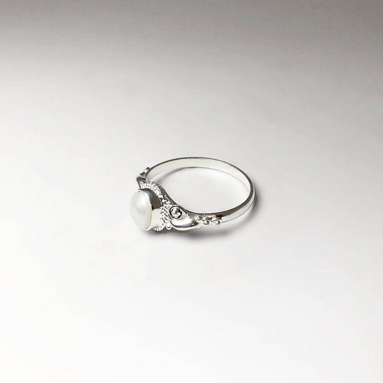 Freshwater Pearl Ring - Rocks and Gems Canada