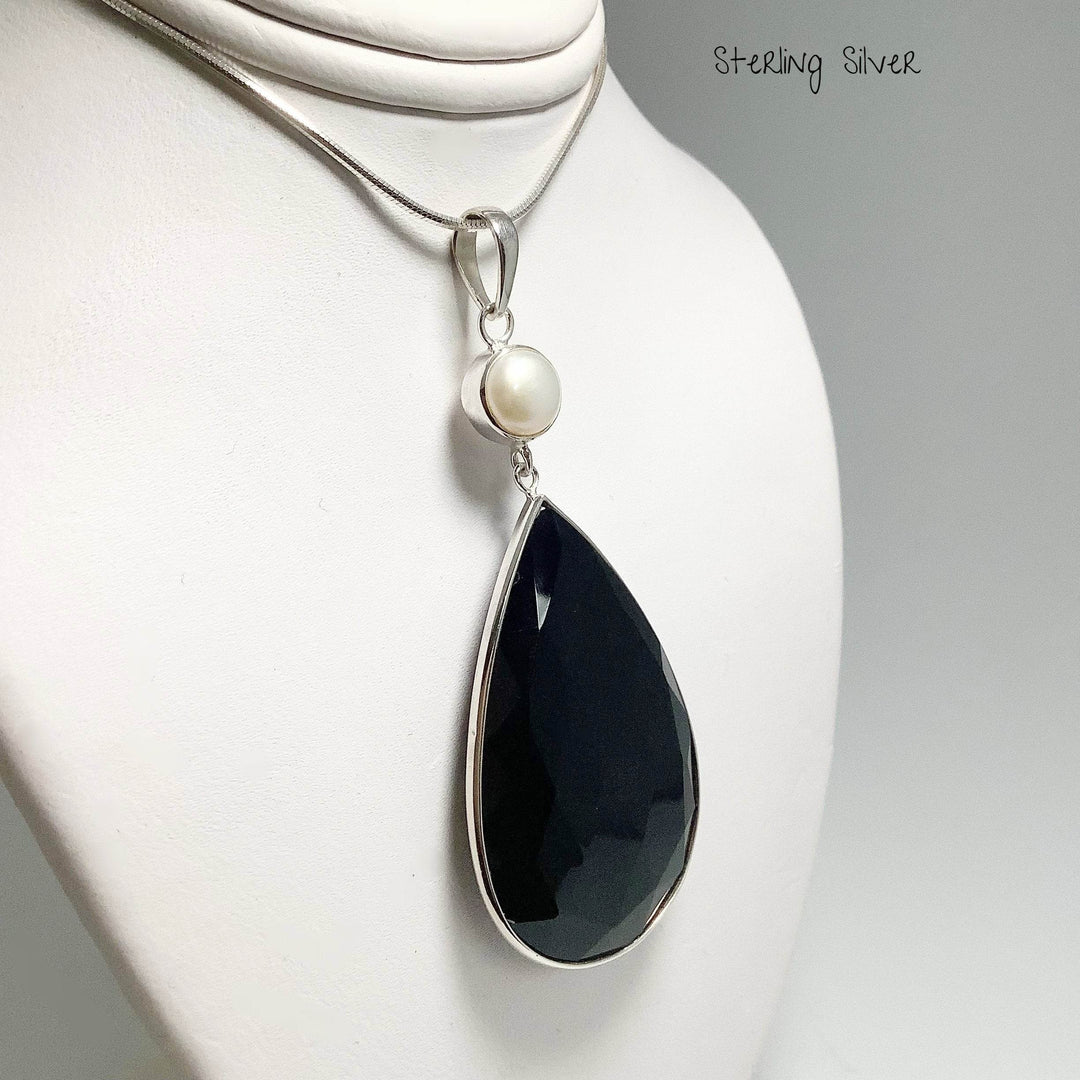 Faceted Black Onyx and Pearl Pendant - Rocks and Gems Canada