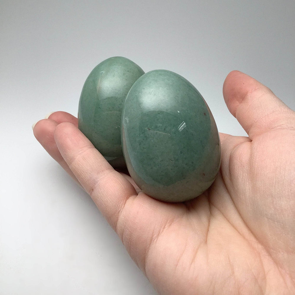 Green Aventurine Egg - Rocks and Gems Canada