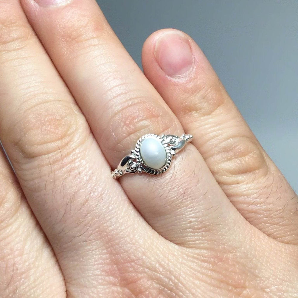 Freshwater Pearl Ring - Rocks and Gems Canada