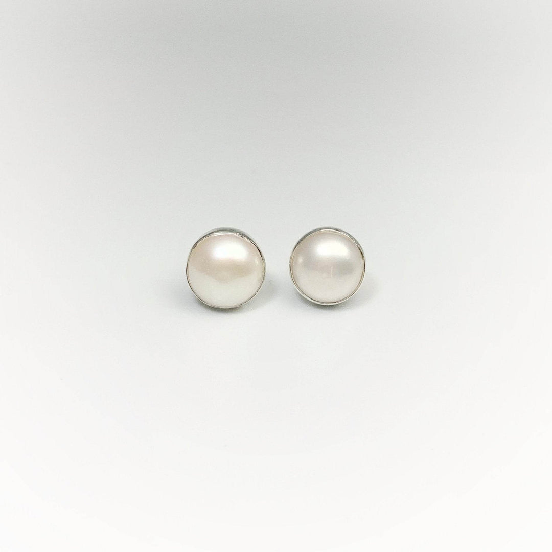 Pearl Stud Earrings - Rocks and Gems Canada