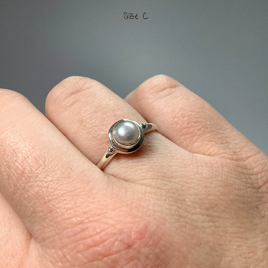 Freshwater Pearl Ring - Rocks and Gems Canada