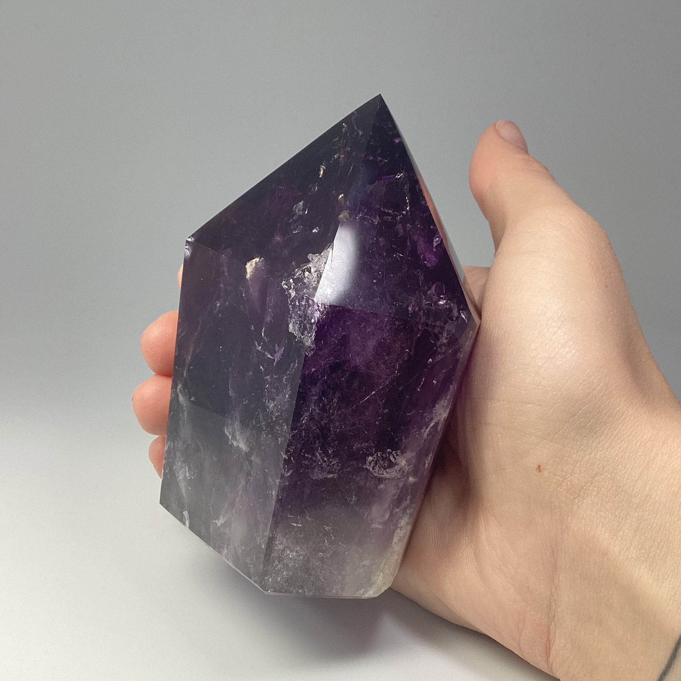 Amethyst Point - Rocks and Gems Canada