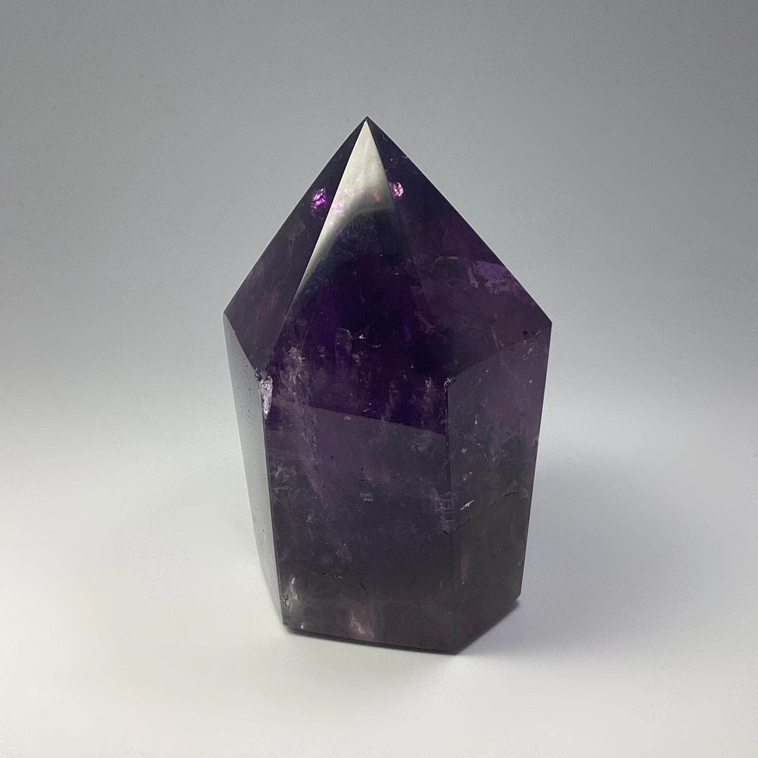 Amethyst Point - Rocks and Gems Canada