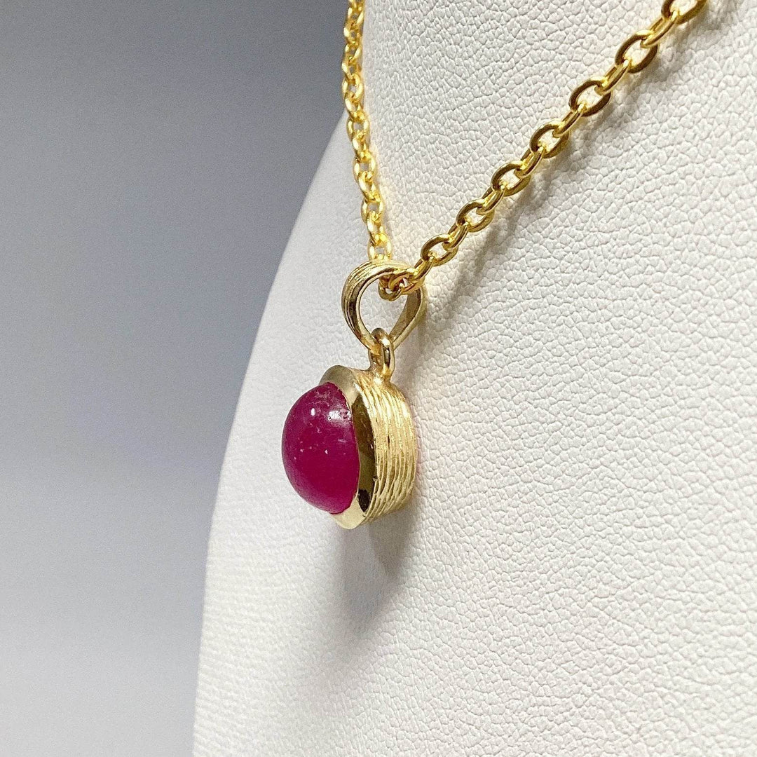 Pink Jade Gold Finish Pendant - Rocks and Gems Canada