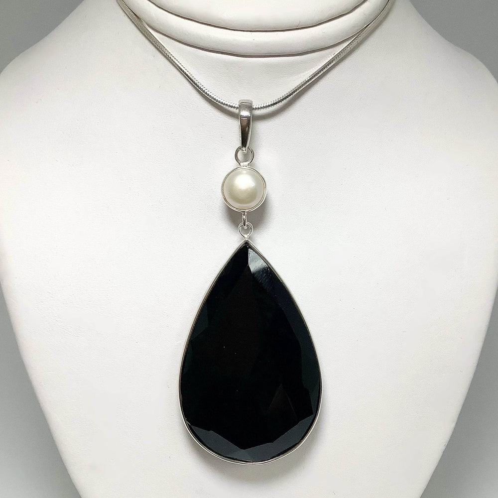 Faceted Black Onyx and Pearl Pendant - Rocks and Gems Canada