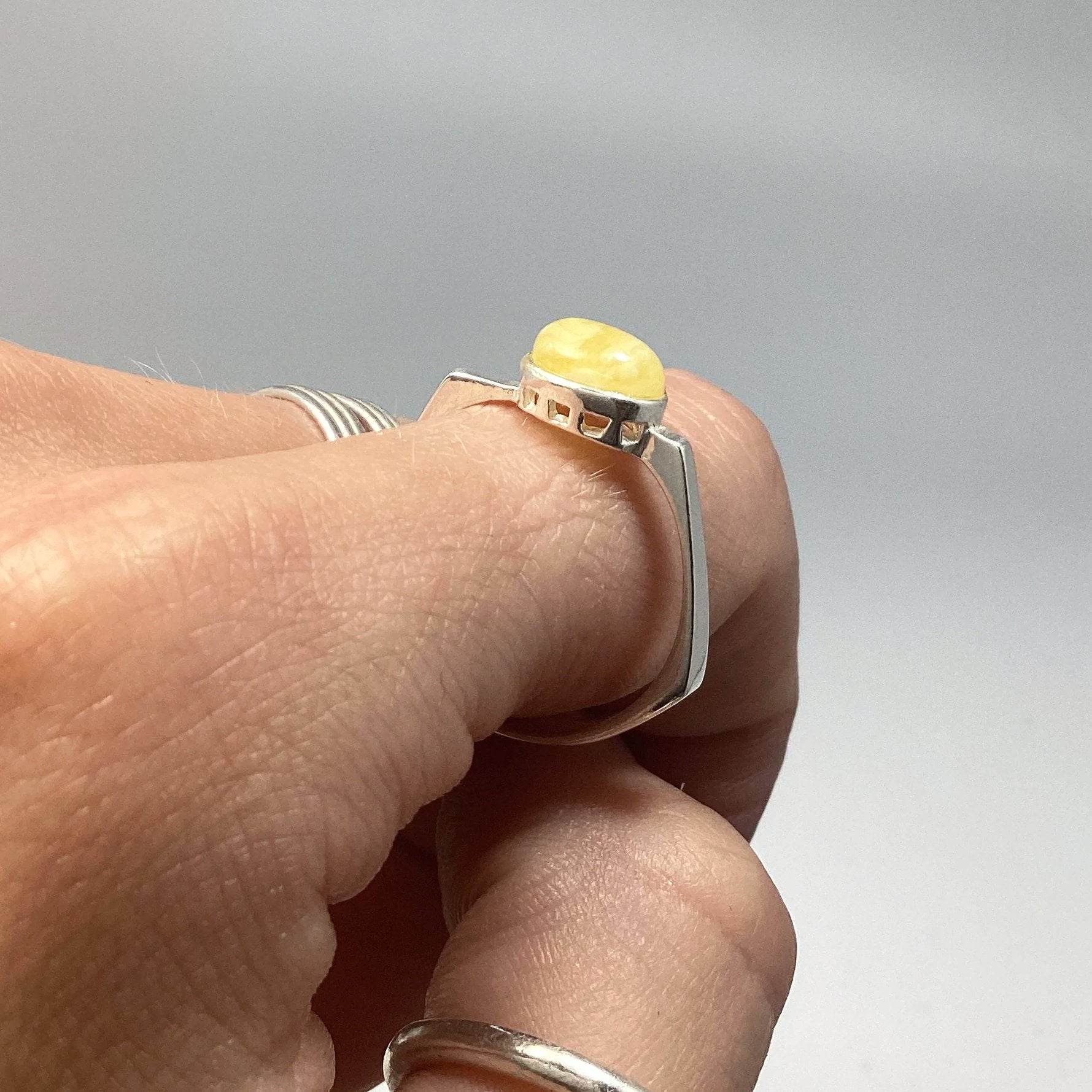 Butterscotch Amber Ring - Rocks and Gems Canada