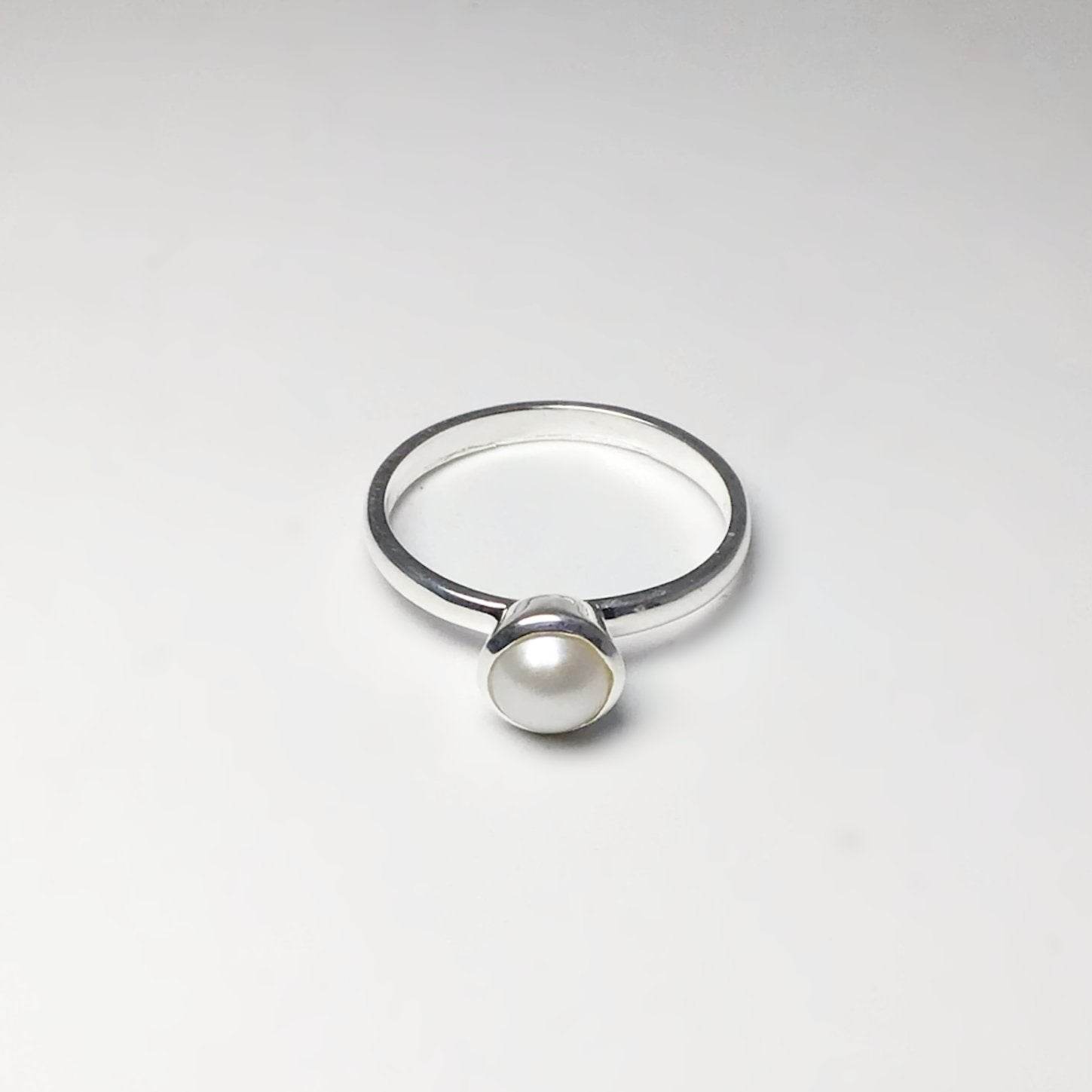Freshwater Pearl Ring - Rocks and Gems Canada