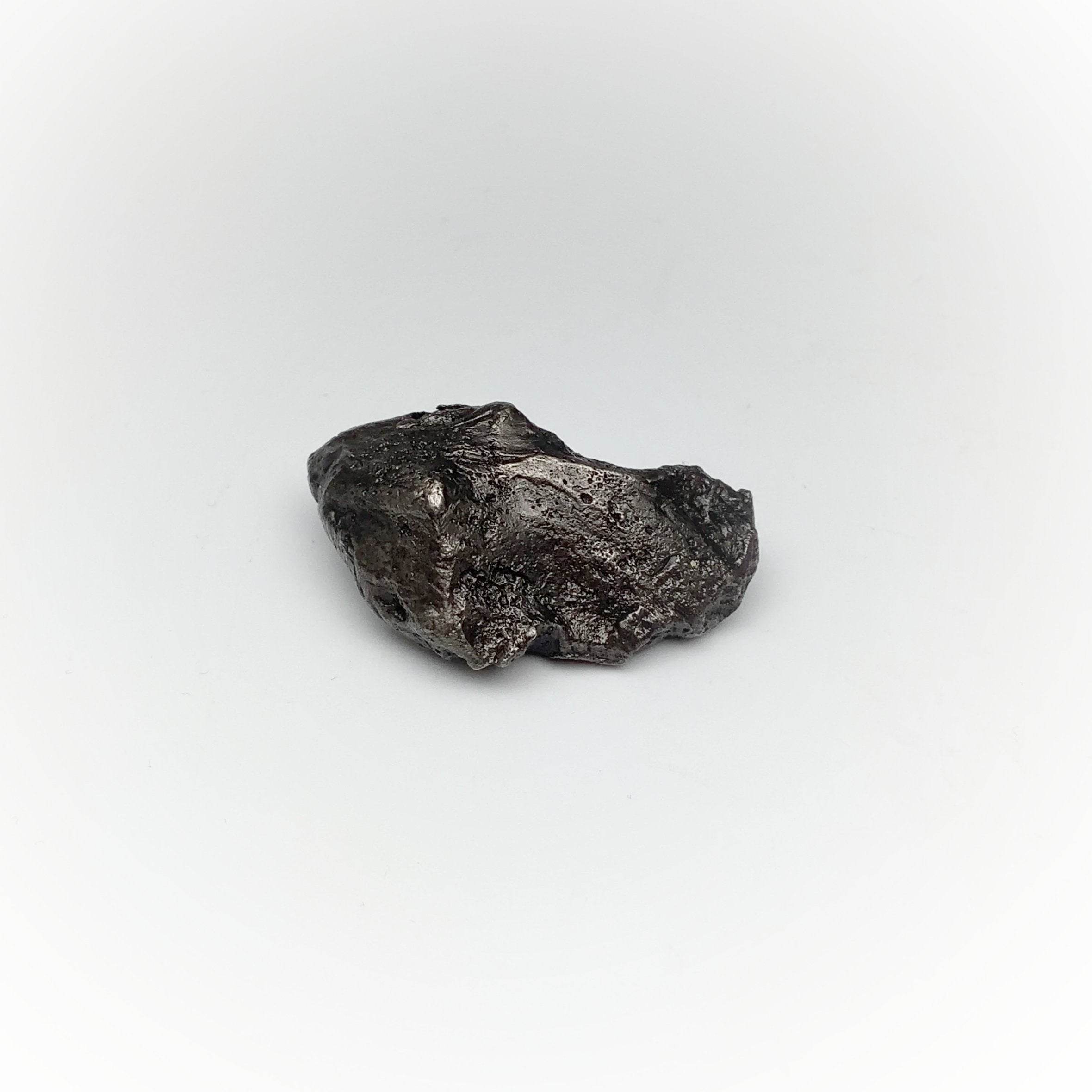 Sikhote-Alin Shrapnel Meteorite - Rocks and Gems Canada