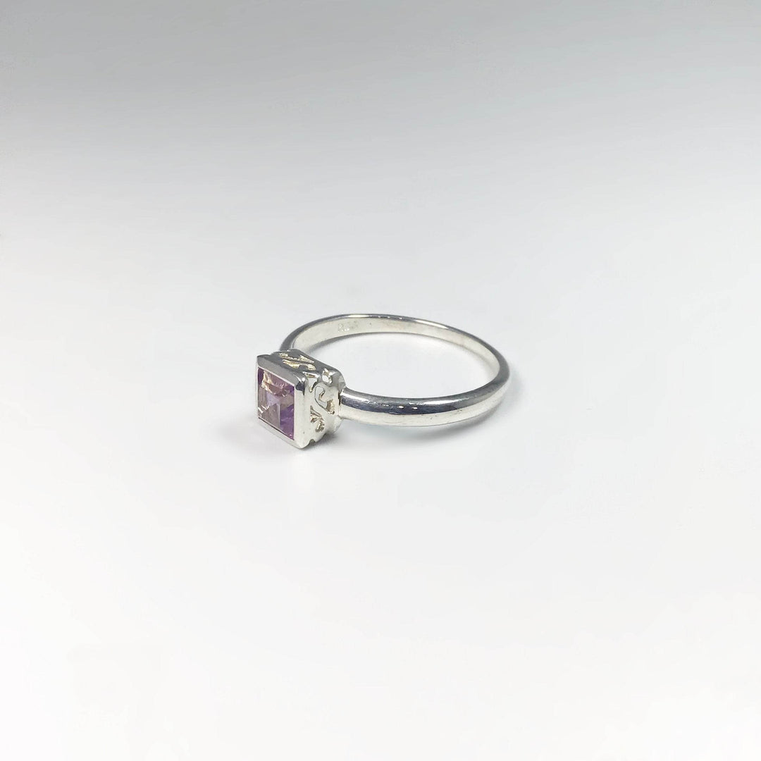 Amethyst Ring - Rocks and Gems Canada