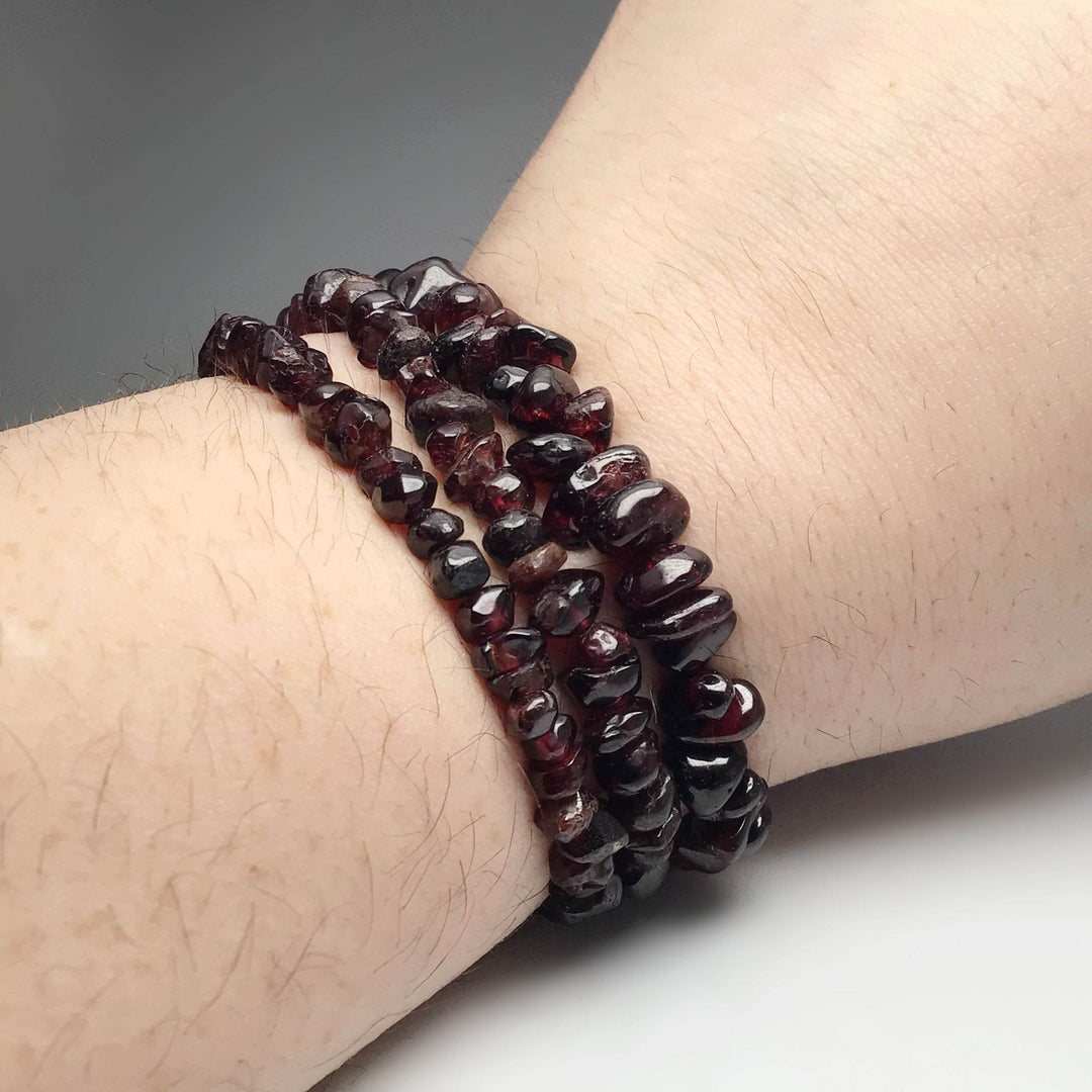 Garnet Chip Beaded Bracelet - Rocks and Gems Canada