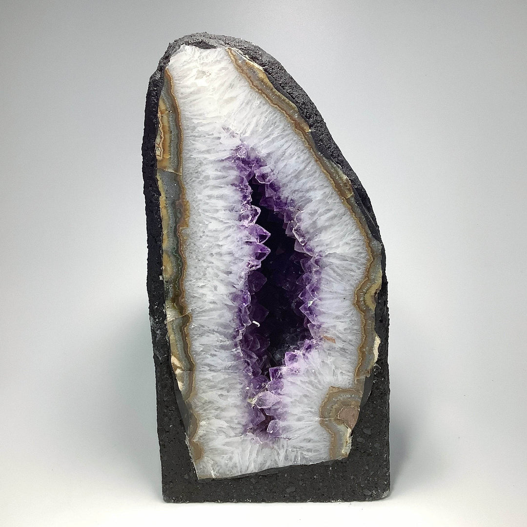 Amethyst Geode - Rocks and Gems Canada