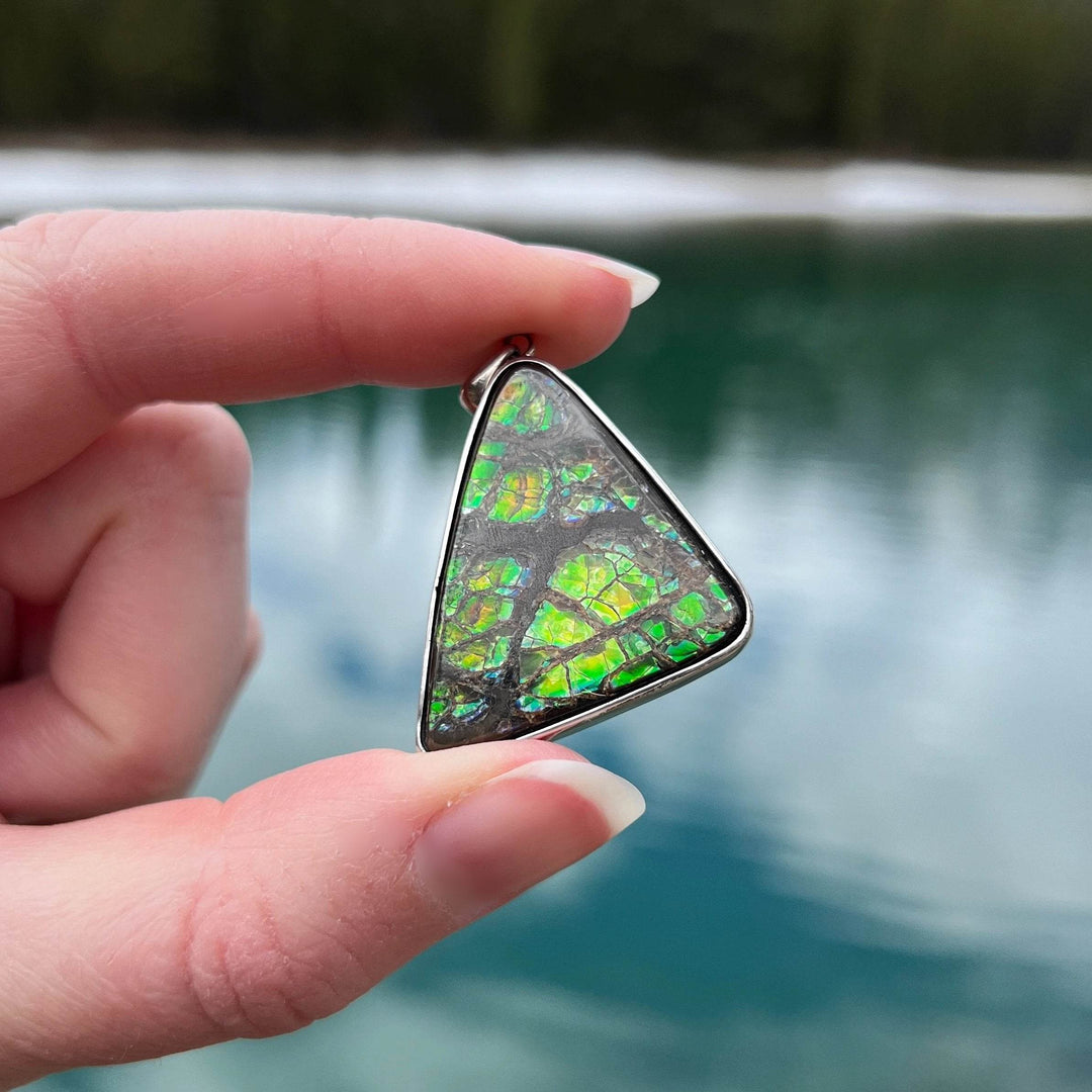 Alberta Ammolite Pendant - Rocks and Gems Canada