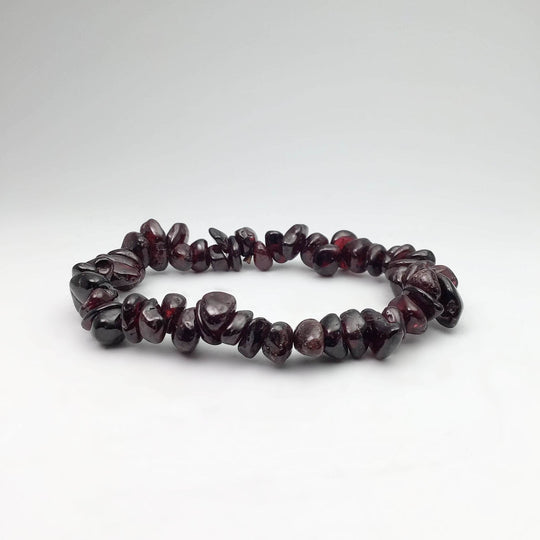 Garnet Chip Beaded Bracelet - Rocks and Gems Canada