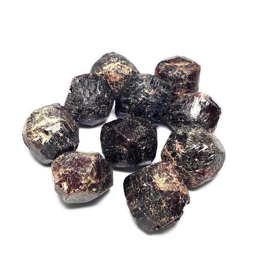 Rough Garnet Specimen - Rocks and Gems Canada