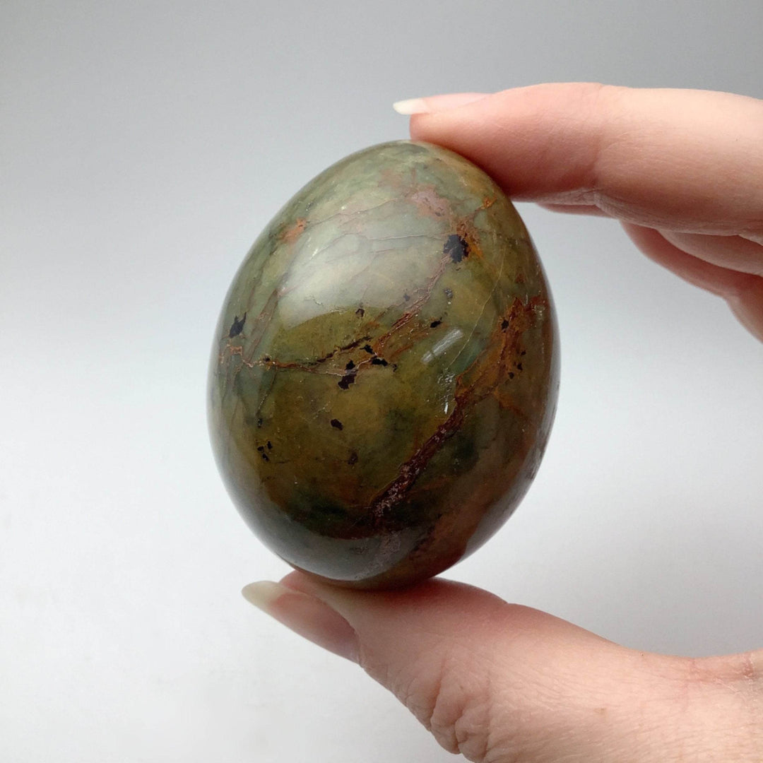 Chrysoprase Egg - Rocks and Gems Canada