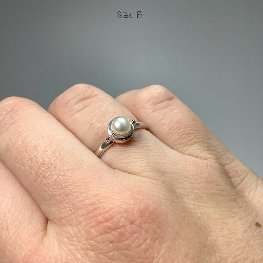 Freshwater Pearl Ring - Rocks and Gems Canada