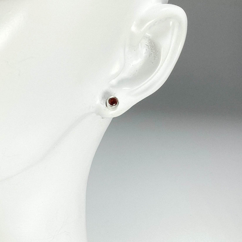 Garnet Stud Earrings - Rocks and Gems Canada