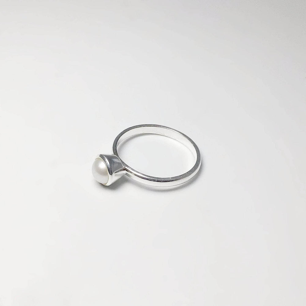Freshwater Pearl Ring - Rocks and Gems Canada