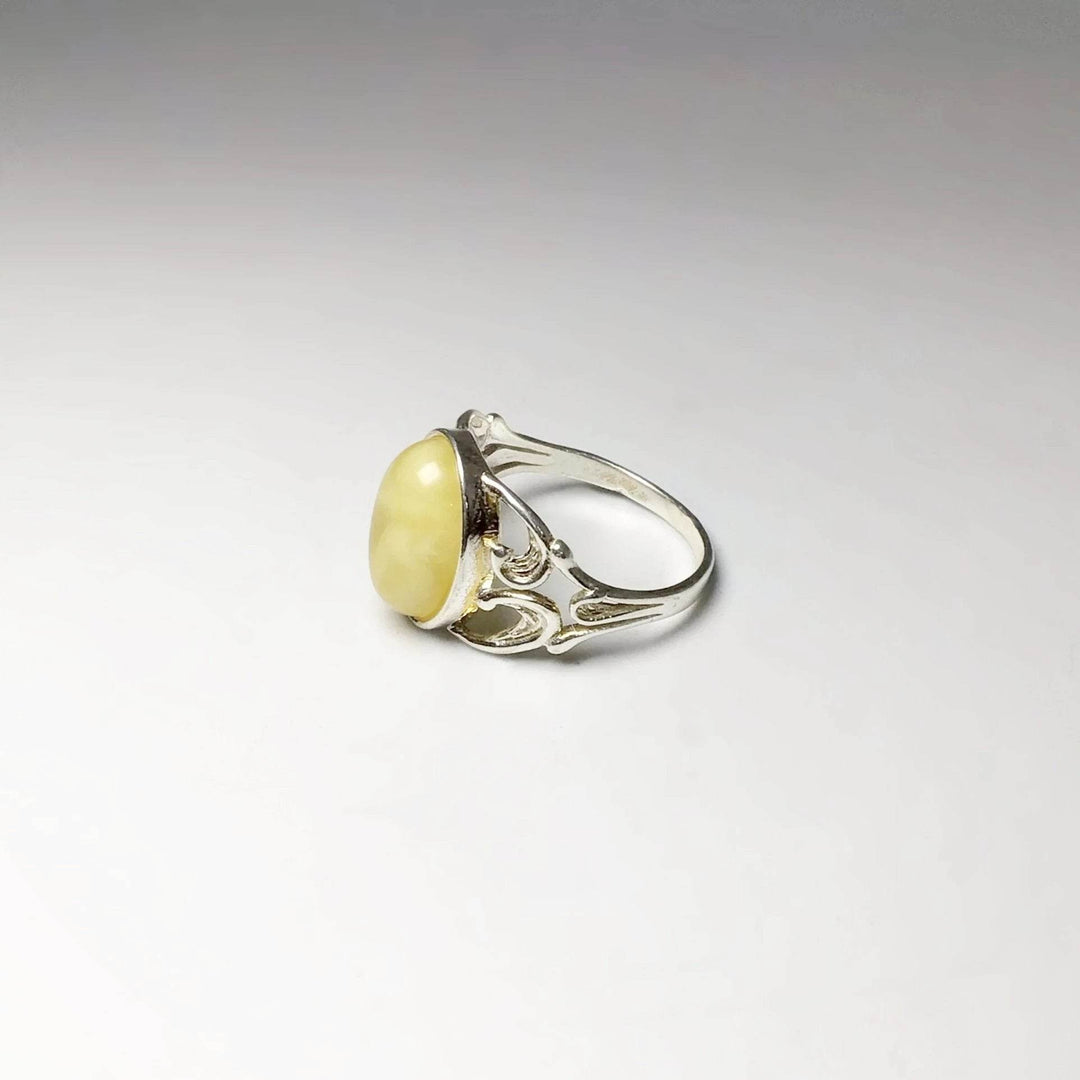 Butterscotch Amber Ring - Rocks and Gems Canada