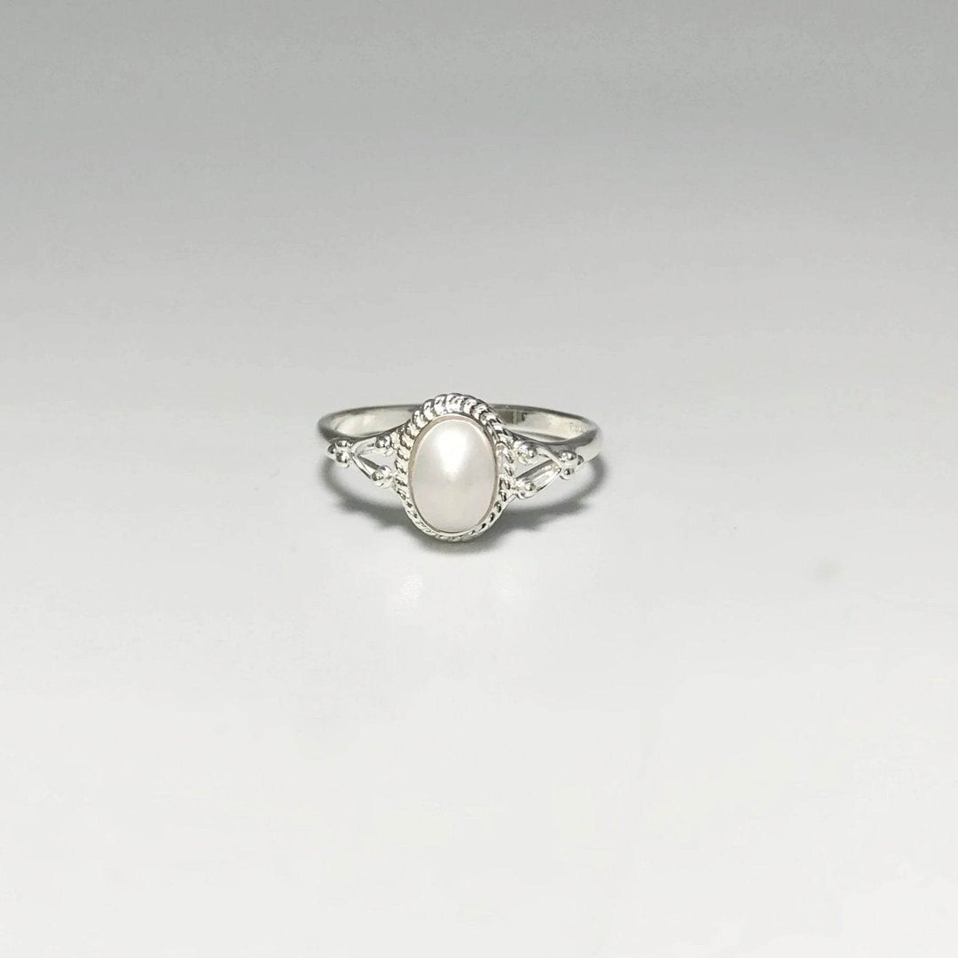Freshwater Pearl Ring - Rocks and Gems Canada