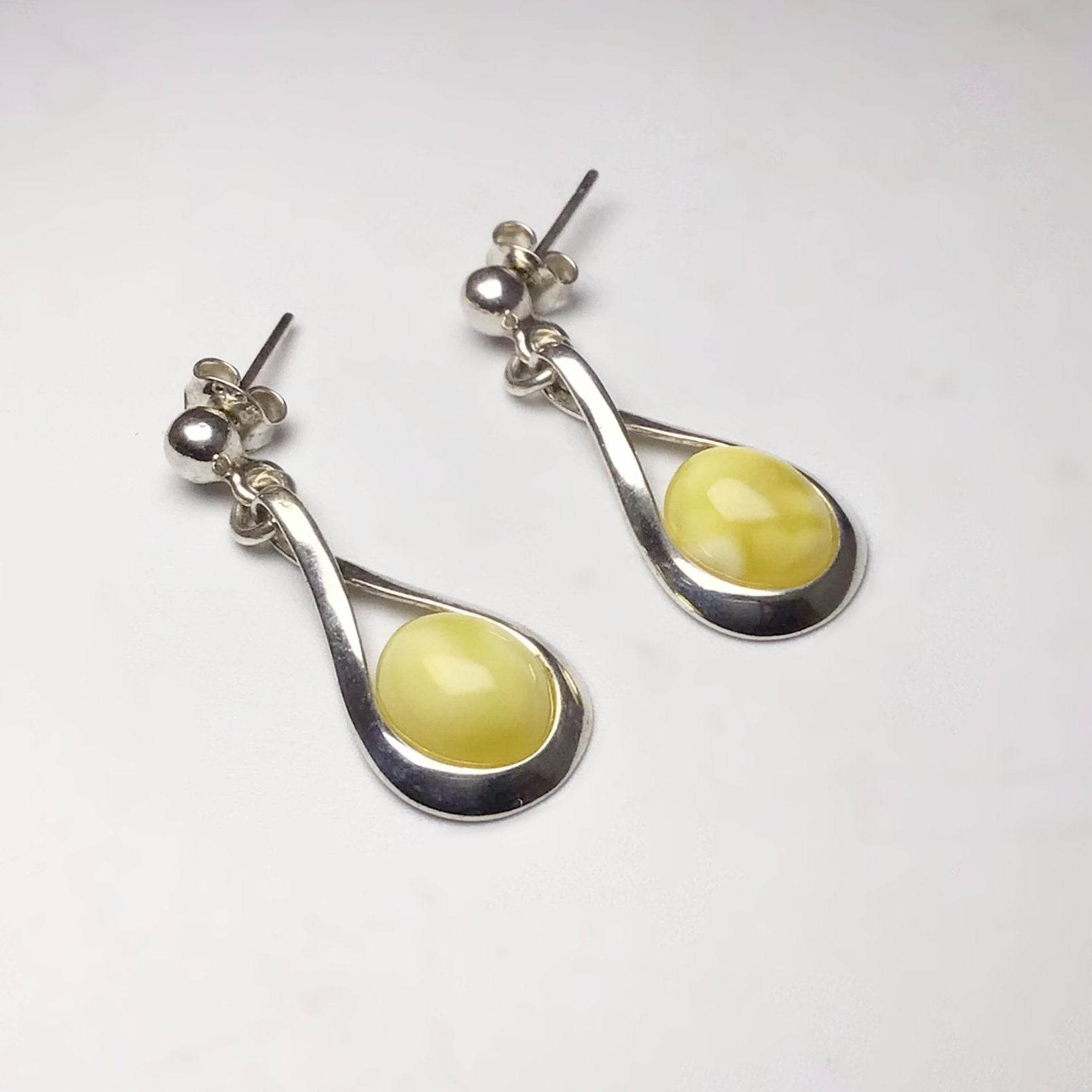 Butterscotch Amber Stud Earrings - Rocks and Gems Canada