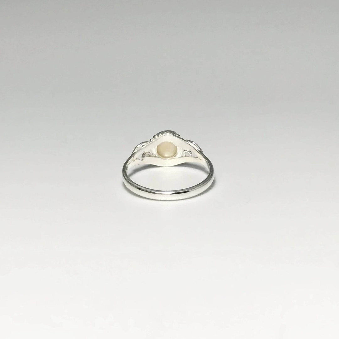 Freshwater Pearl Ring - Rocks and Gems Canada