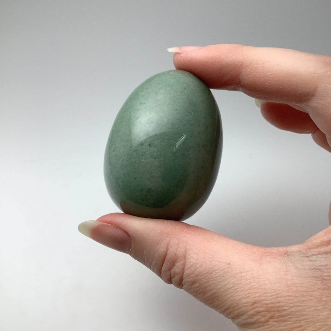 Green Aventurine Egg - Rocks and Gems Canada