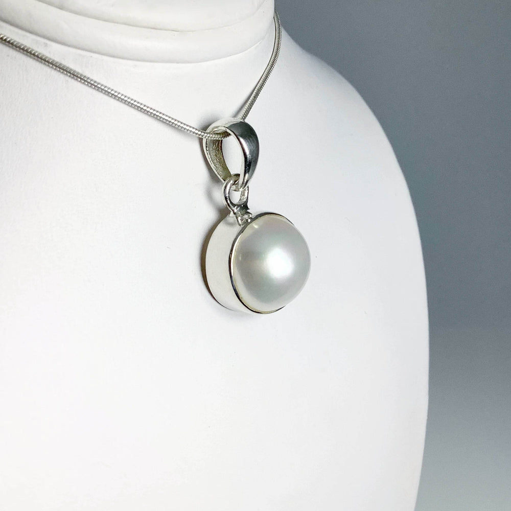 Pearl Pendant - Rocks and Gems Canada