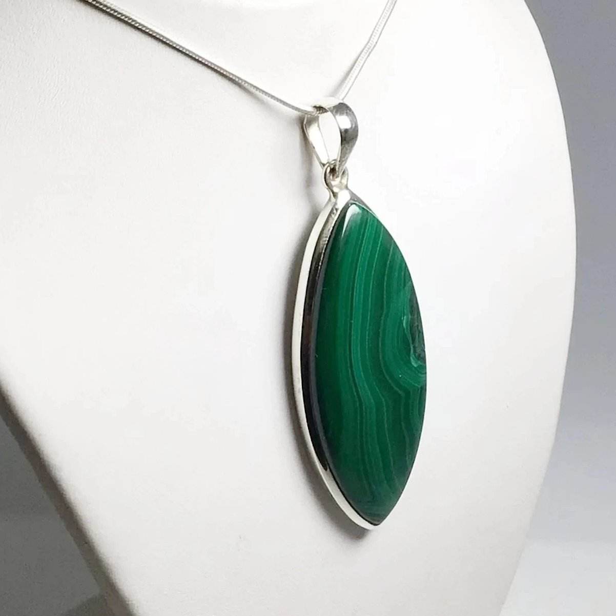 Malachite - Rocks and Gems Canada