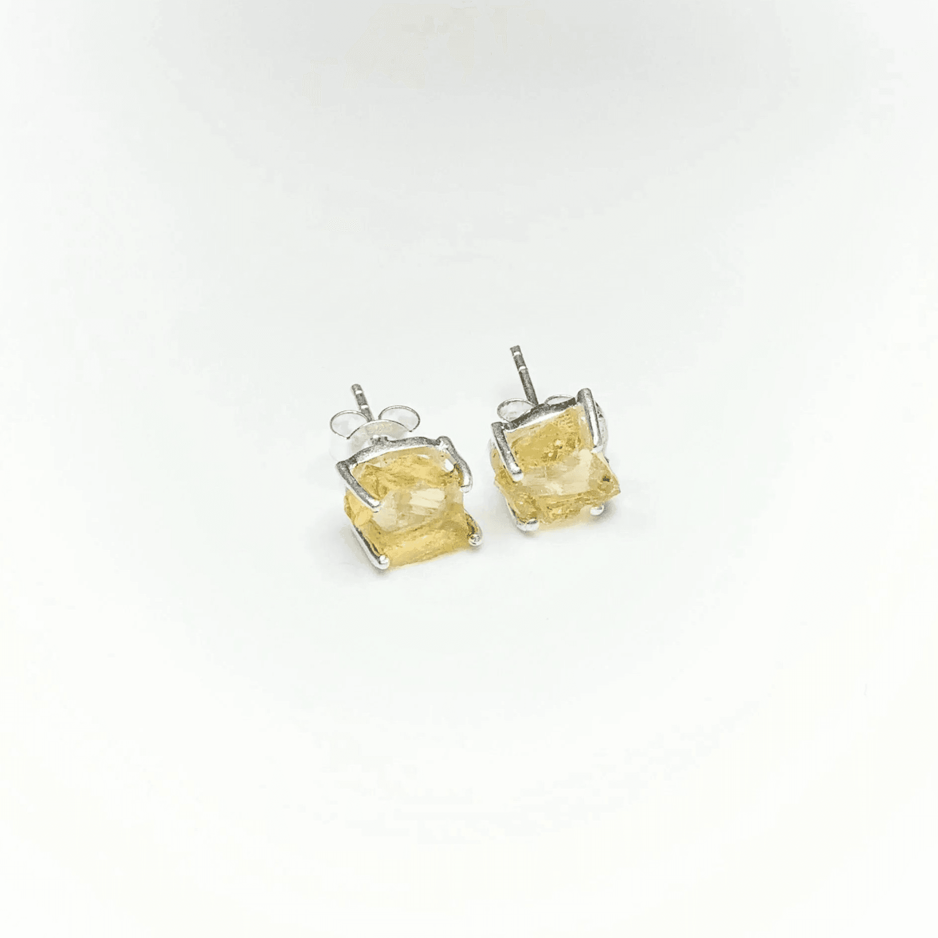 November Birthstones - Rocks and Gems Canada