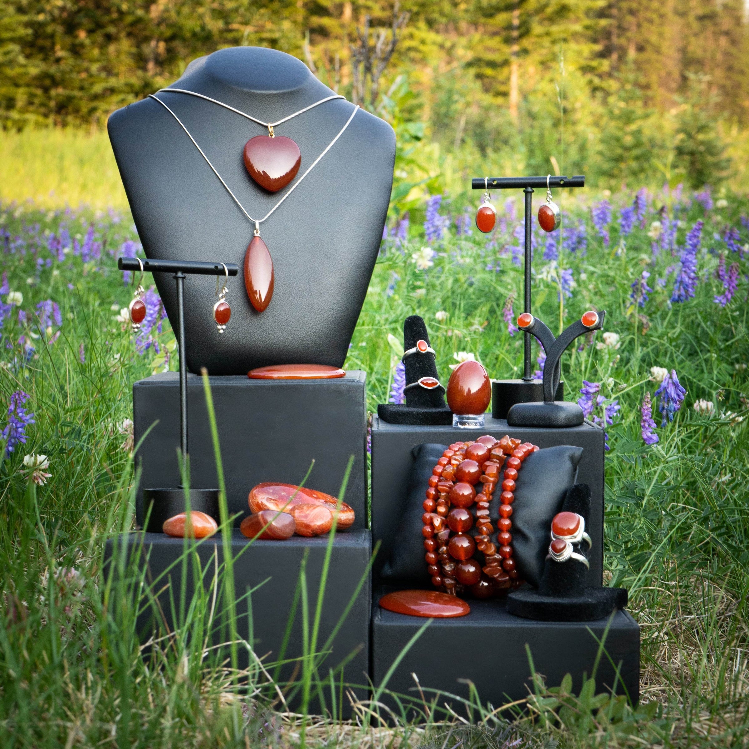 Carnelian Agate - Rocks and Gems Canada