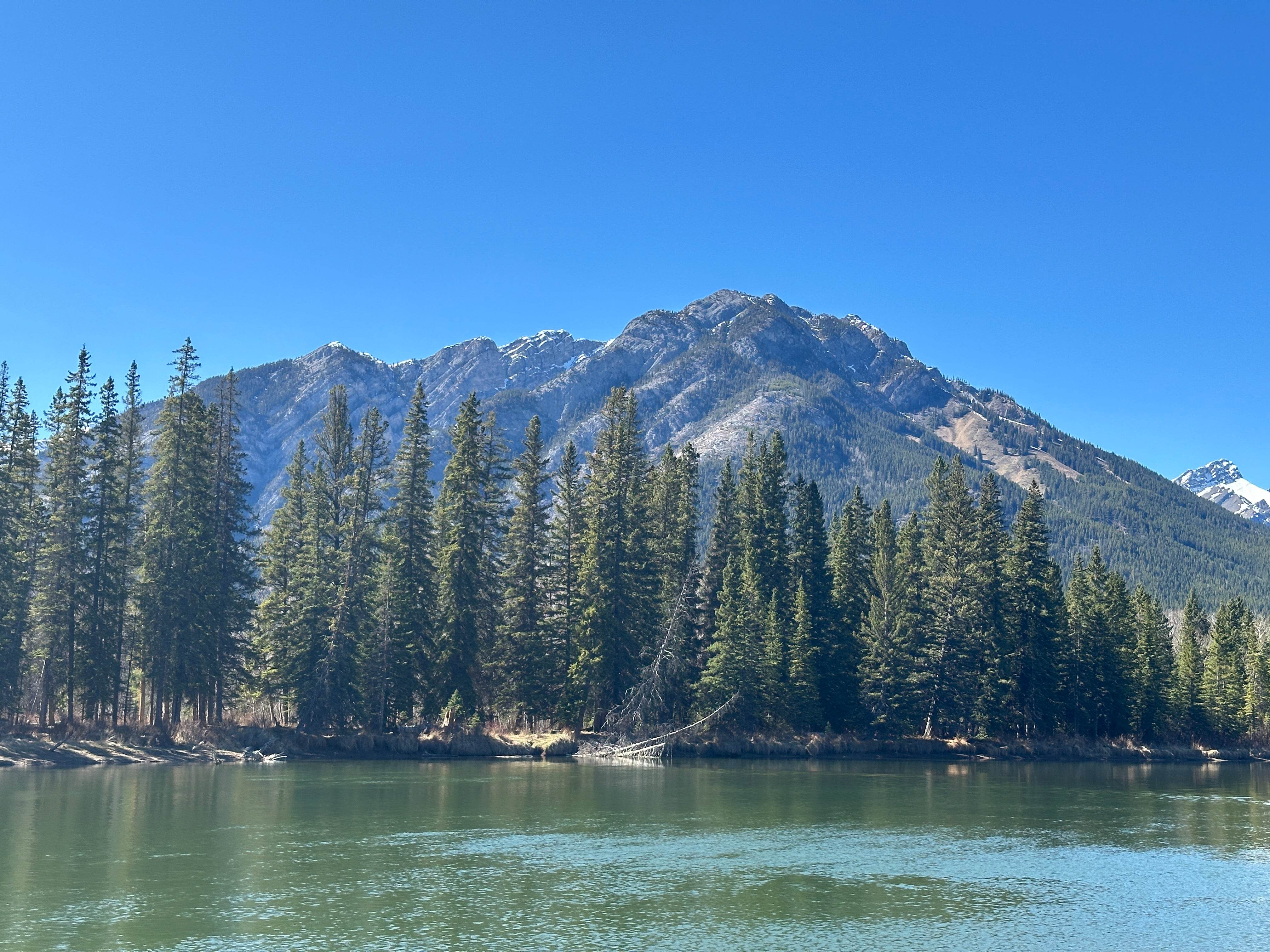 Canadian Styles - Rocks and Gems Canada