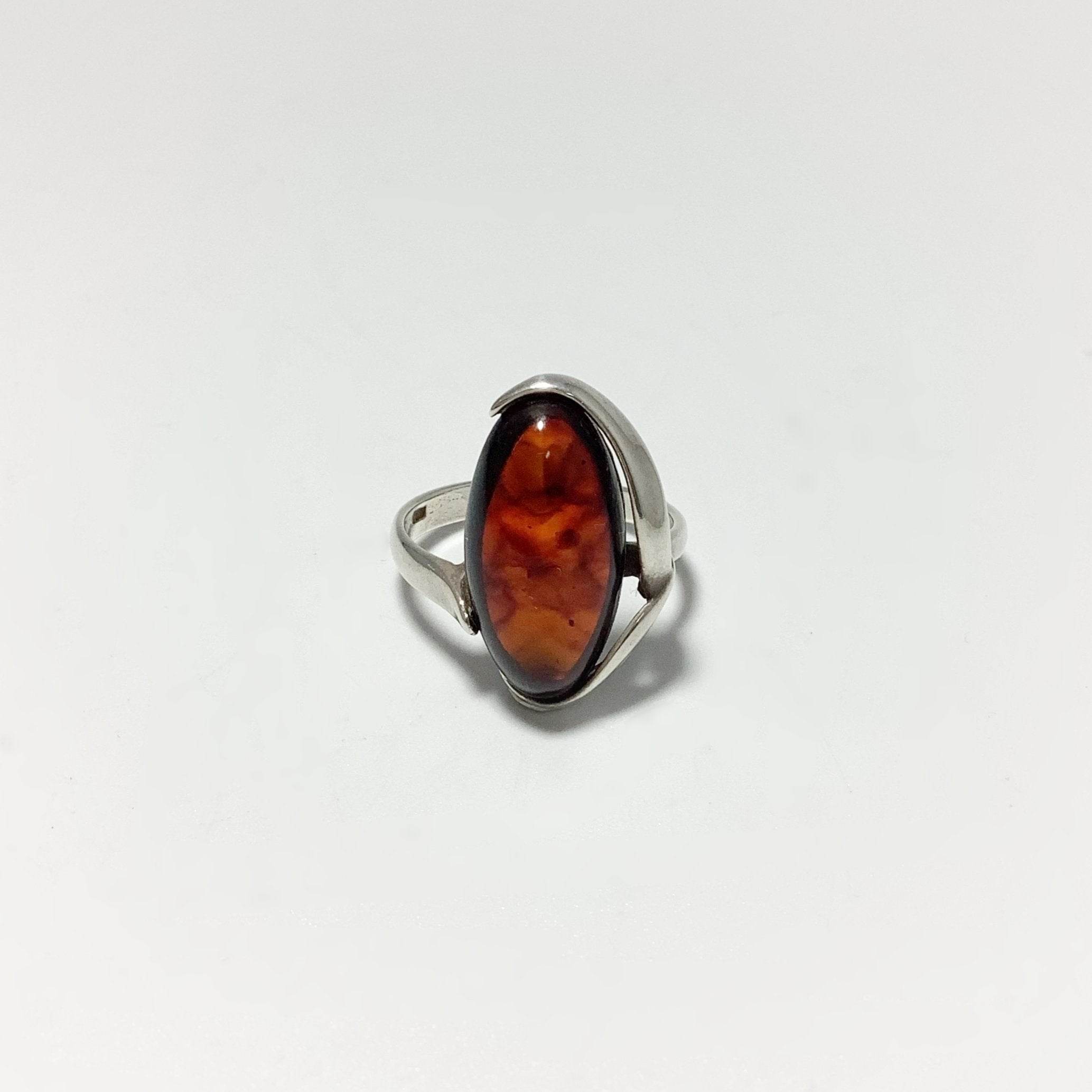 Cherry Amber - Rocks and Gems Canada