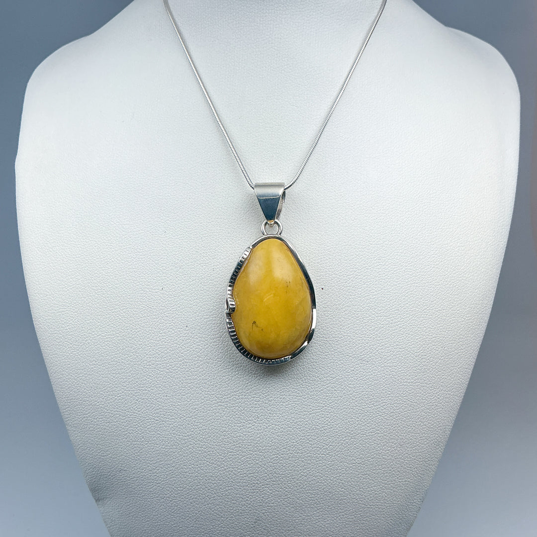 Butterscotch Amber Pendant