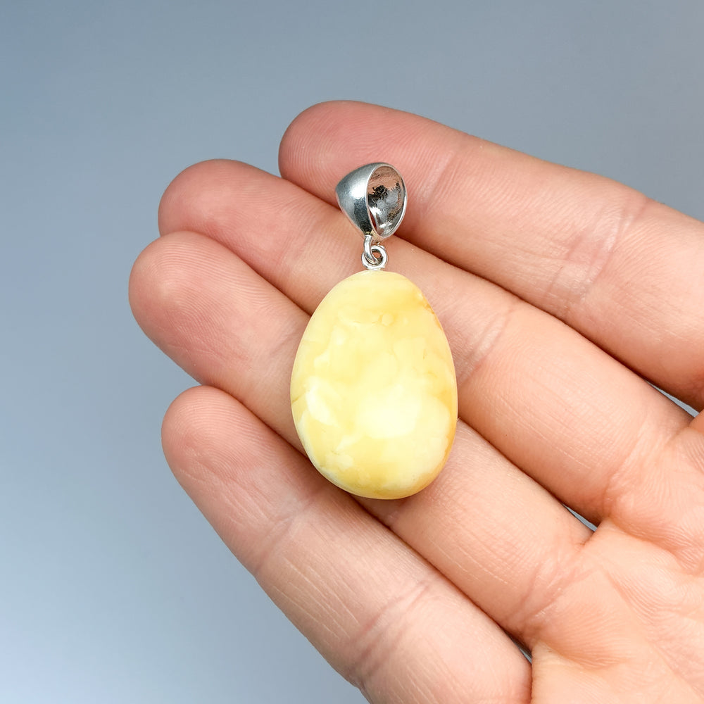 Butterscotch Amber Pendant