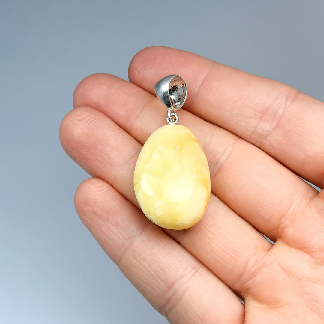Butterscotch Amber Pendant