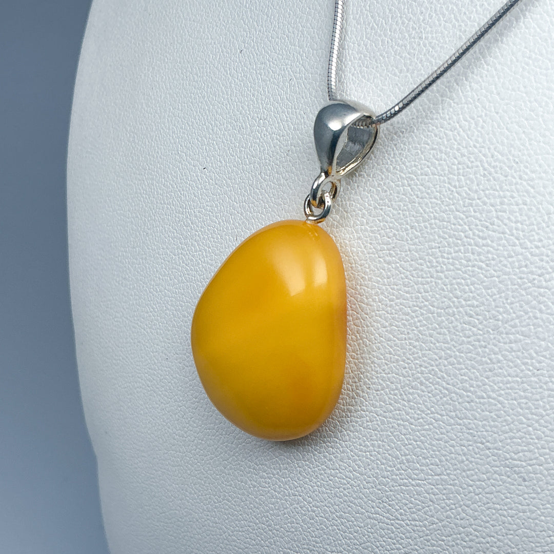 Butterscotch Amber Pendant