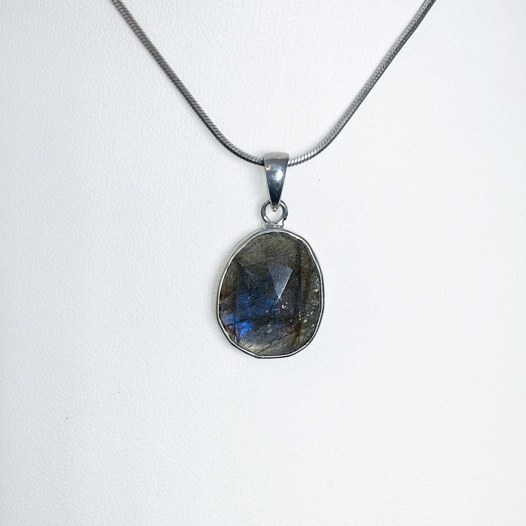 Labradorite Pendant