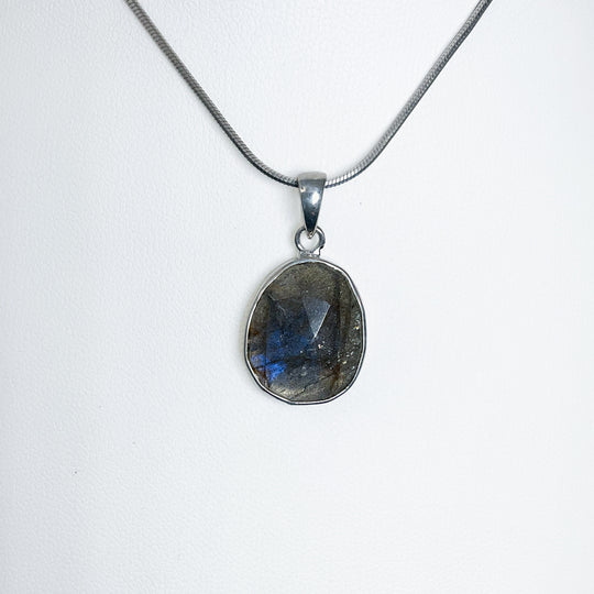 Labradorite Pendant