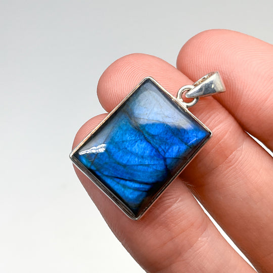 Labradorite Pendant