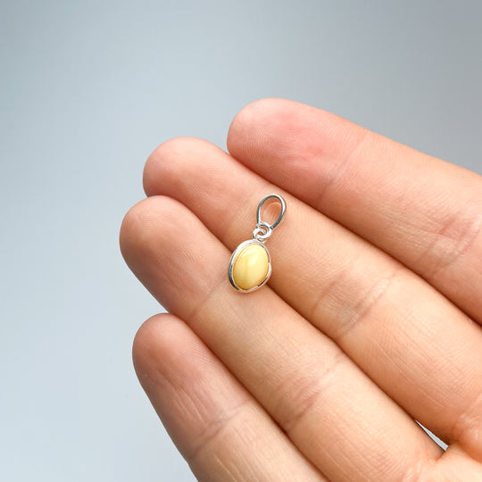 Butterscotch Amber Pendant