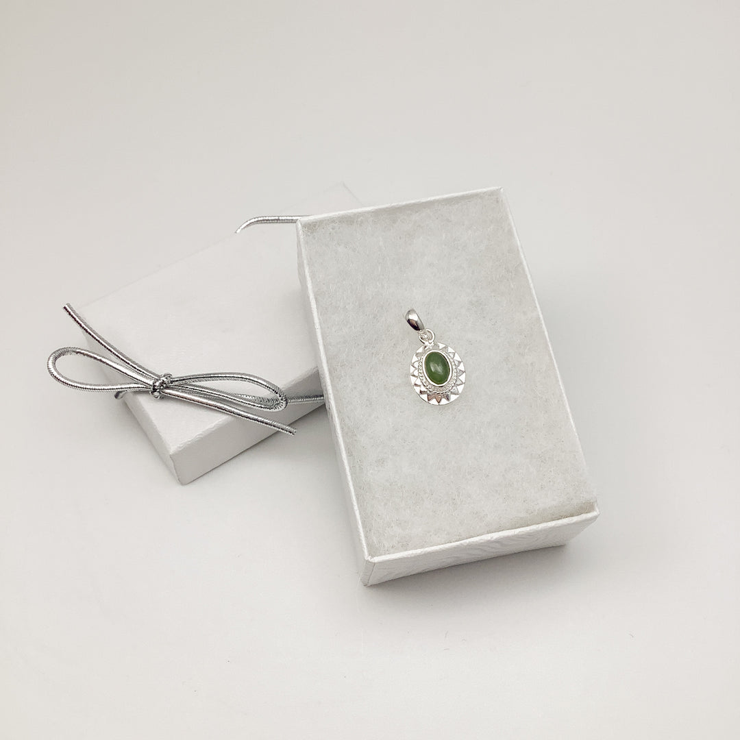 Canadian Jade Pendant - Rocks and Gems Canada